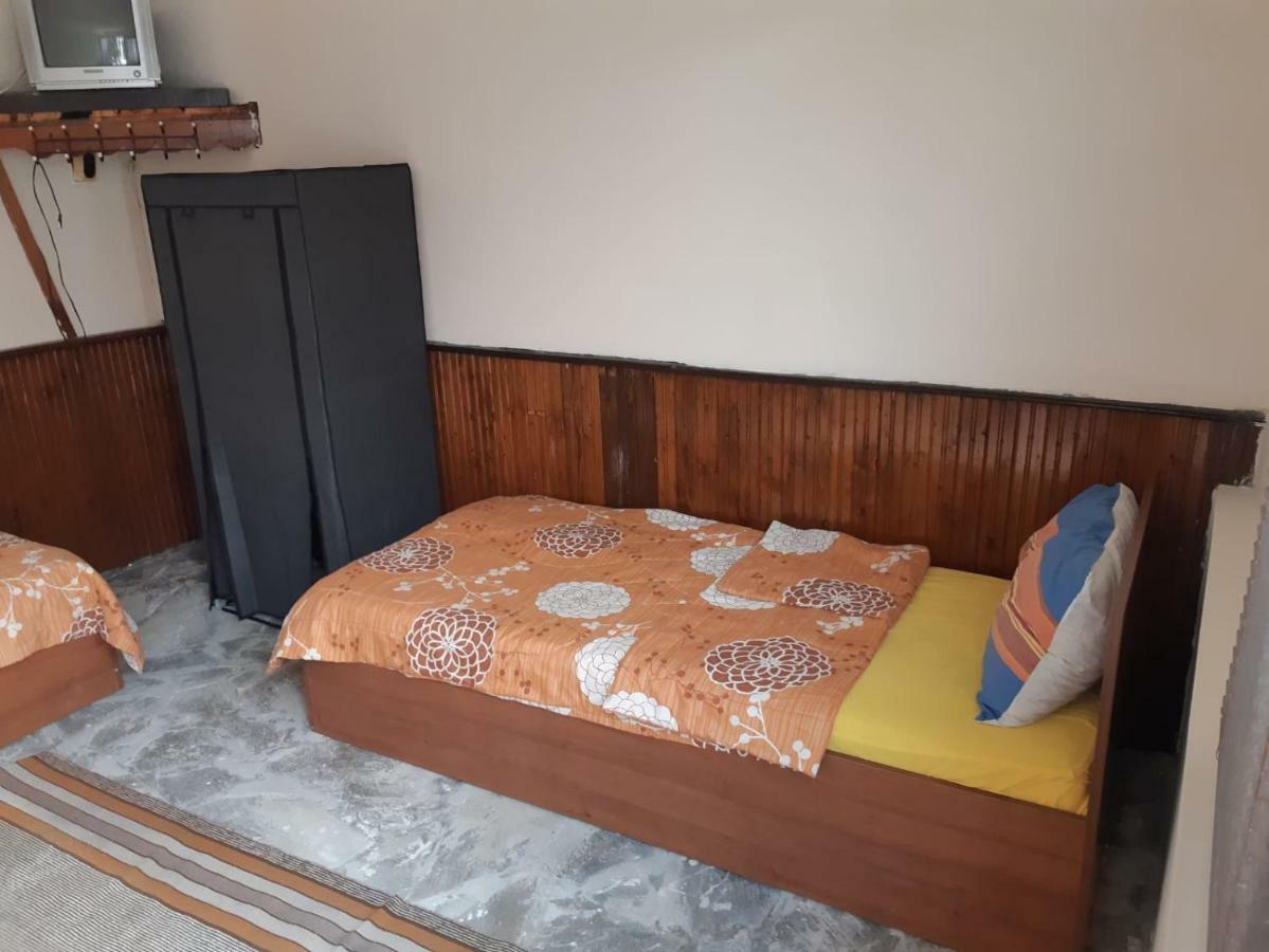 Byala Kista Apart Isperikh المظهر الخارجي الصورة